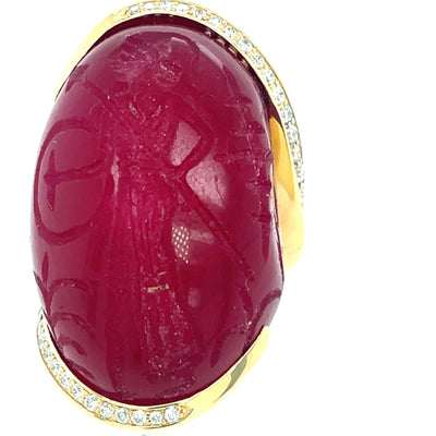 ELLEN HOFFMAN DESIGNS 18K GOLD, PAVE DIAMOND, ANCIENT CHALCEDONY WITH CARVING OF EGYPTIAN WARRIOR, CIRCA 400 BCE, RING